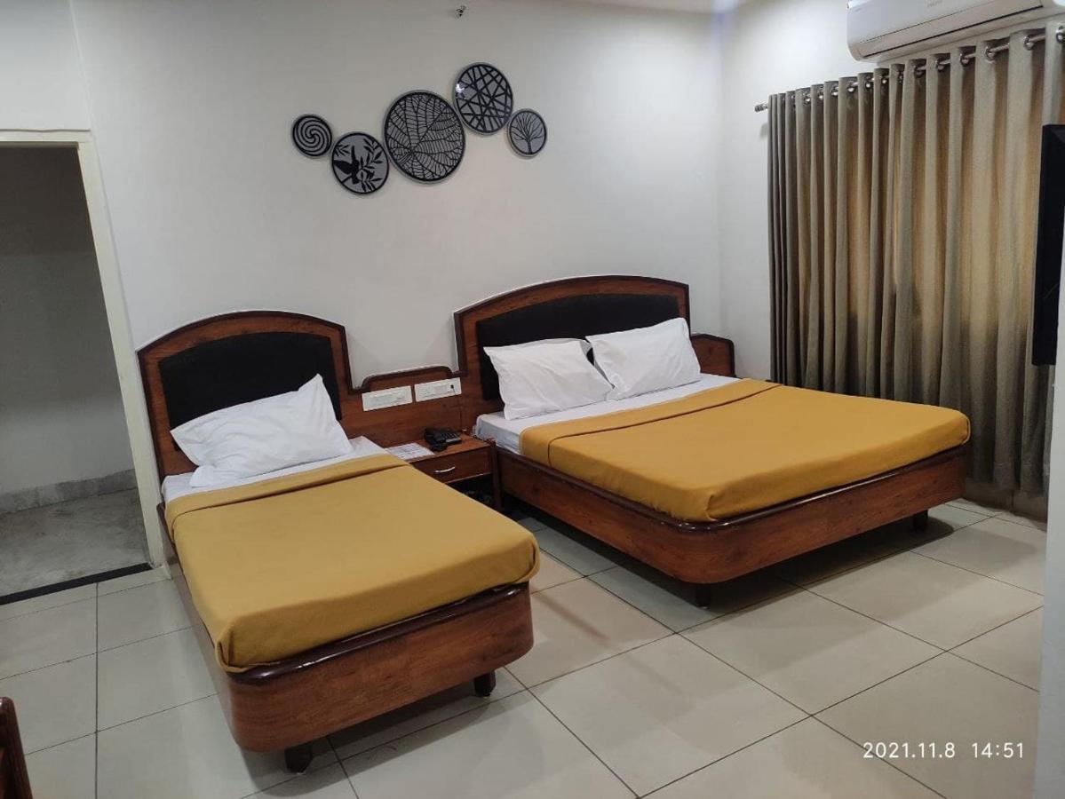 Hotel Tirth Ankleshwar Exterior foto